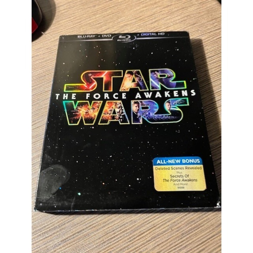 Star Wars: Episode VII: the Force Awakens Blu-Ray‎